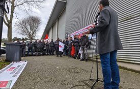Chamando a luta, trabalhadores da TK Elevadores sobem em direitos e salário