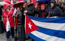 «Cuba não está sozinha»: solidariedade em França e no México