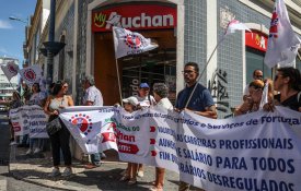 CESP quer levar Auchan a tribunal 