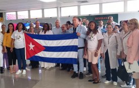 Chegou a Cuba o primeiro grupo de médicos da brigada que estava na Jamaica