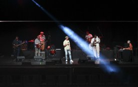 Os Tubarões regressaram a Lisboa com a memória da primeira vez