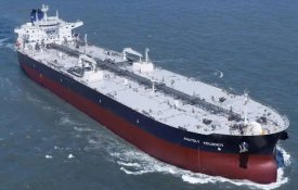 Petroleiro russo rompe bloqueio e chega a Cuba com 100 mil toneladas de ajuda