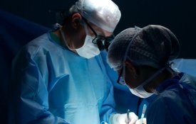 Cirurgiões gerais chamados a actos de especialidade pedem escusa