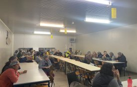 Trabalhadores imigrantes ameaçados por participarem em plenário sindical