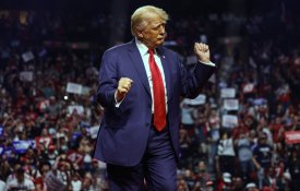 Netanyahu toca, Trump dança e o Ocidente desaba