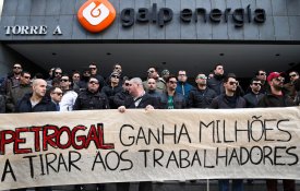 Petrogal: «Administração empurra centenas de trabalhadores para a rua»