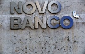 Novo Banco: Dirigente sindical despedido leva caso a tribunal