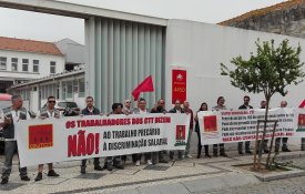 Carteiros de Matosinhos protestam contra falta de pessoal