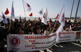 Trabalhadores do Dia em greve a 19 de Outubro