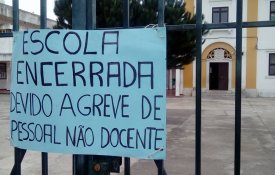 Greve dos trabalhadores não docentes encerrou milhares de escolas