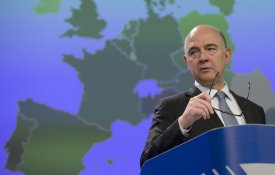 Pierre Moscovici a jogar ao Monopólio