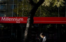 Privatizam-se os lucros, nacionalizam-se os prejuízos