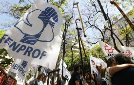 Fenprof anuncia protesto nacional a 5 de Outubro em defesa da Educação