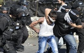 Israel mantém 200 crianças palestinianas na cadeia