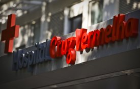 Trabalhadores do Hospital da Cruz Vermelha não aceitam caducidade do AE