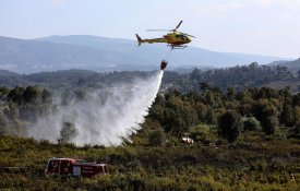  Mais de 1500 operacionais combatem quatro grandes fogos