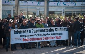 Trabalhadores não recebem salários há anos