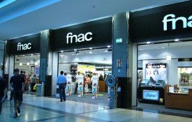 Fnac quer especialistas, mas com salário mínimo