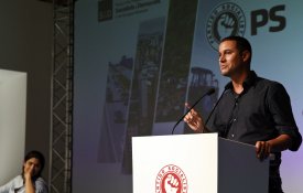 João Galamba admite que não haja forma de cortar rendas excessivas na energia