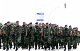 «Bloco central» aprofunda governamentalização das Forças Armadas