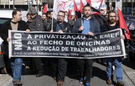 Trabalhadores da CP e EMEF realizam protesto a 30 de Abril