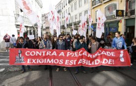 Em Portugal, 500 mil trabalhadores empobrecem a trabalhar
