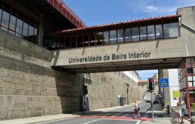 Reduzir vagas nas universidades de Lisboa e Porto em prol do Interior