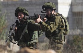 Tropas israelitas matam jovem palestiniano na vedação de Gaza