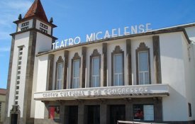  Trabalhadores do Teatro Micaelense criticam manutenção do subfinanciamento