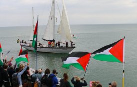 Reclamando o fim do bloqueio a Gaza, Flotilha da Liberdade chega a Cascais