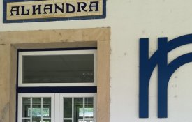 CP fecha bilheteiras em Alhandra seis dias por semana