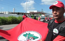  Trabalhadores rurais em luta por terras, Reforma Agrária e «Lula Livre»