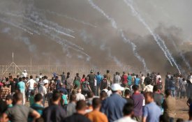  Israel mata 2 palestinianos e fere mais de 250 em Gaza