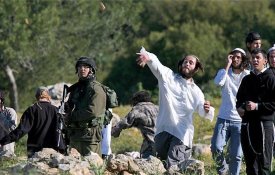 Colonos israelitas atacam escola em Nablus pela terceira vez