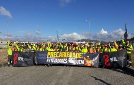 «Eventuais» param Porto de Setúbal em protesto