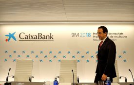 CaixaBank vai fechar mais de 800 balcões em Espanha até 2021