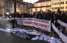 Bolseiros e investigadores no Porto exigem fim da precariedade