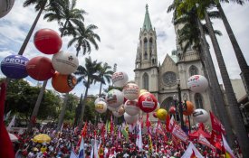  Trabalhadores brasileiros lançaram assembleia nacional contra reforma da Previdência