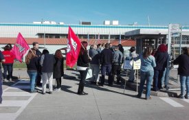  Elevada adesão marca arranque da greve na Hanon