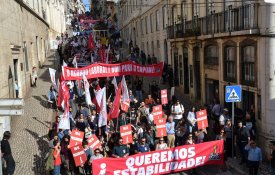 Milhares de jovens manifestaram-se contra a precariedade