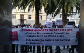 Trabalhadores da ATF deslocaram-se a Lisboa para exigir aumentos salariais