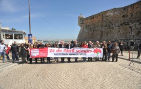 Peniche: 45 anos depois, a festa da libertação