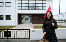 Tribunal condena corticeira por despedir Cristina Tavares 