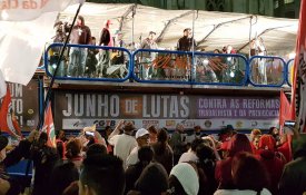  Ataque aos trabalhadores brasileiros sofre derrota no Senado