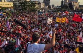 Milhares manifestaram-se contra o governo interino no Brasil