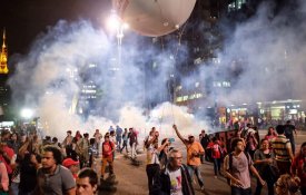  PM atacou com violência manifestantes anti-golpe em São Paulo