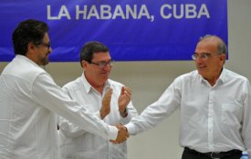 FARC-EP e Governo da Colômbia assinam acordo final de paz