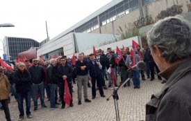 Trabalhadores da EMEF aprovam luta para Janeiro