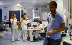  Enfermeiros marcam greve
