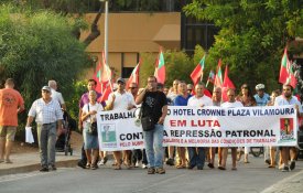 Trabalhadores da hotelaria manifestaram-se nas ruas de Vilamoura